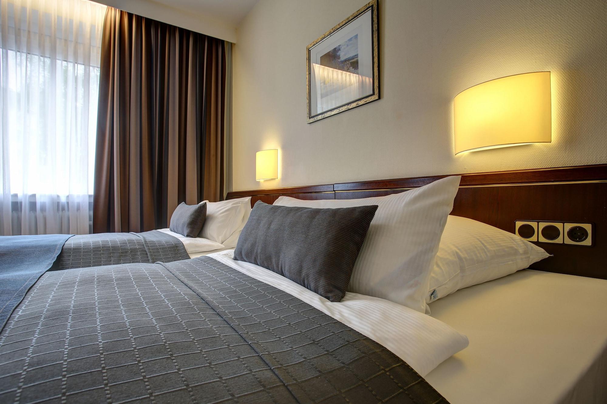 Trip Inn Hotel Esplanade, Duesseldorf Esterno foto